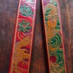 Motifs sur bretelles d'accordéon