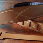 Couture d'une sangle de guitare